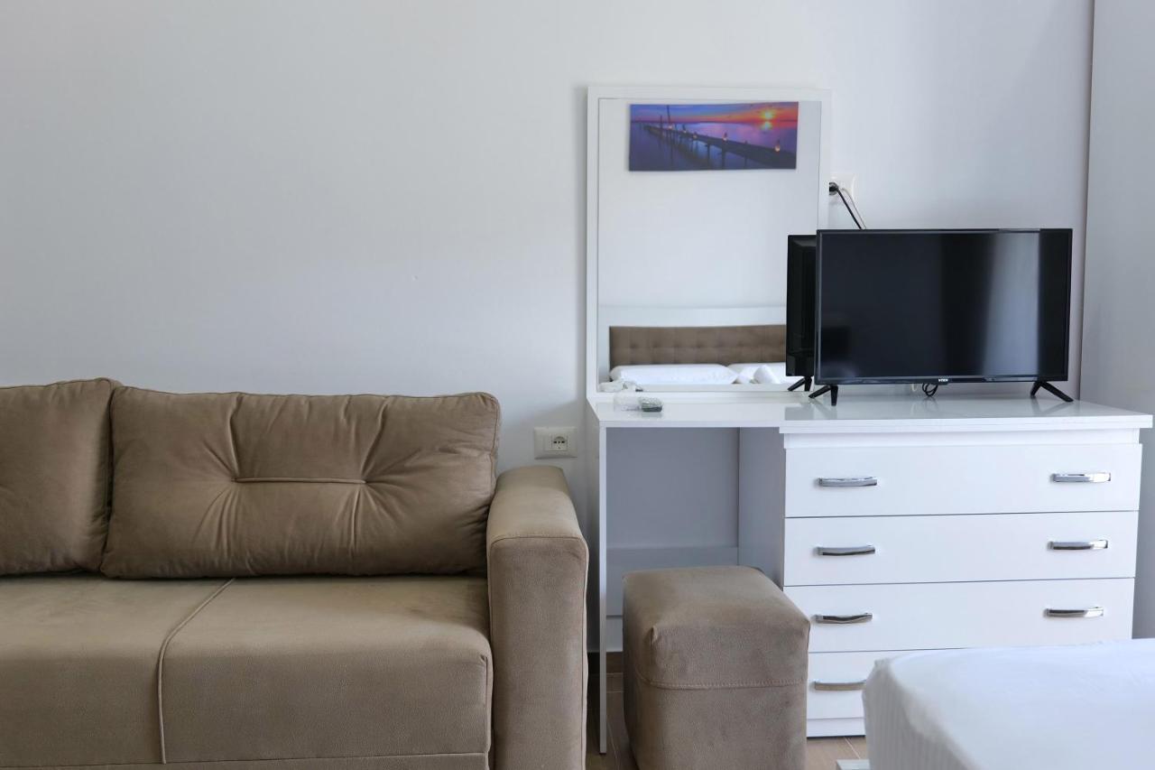 Iljo Apartament *